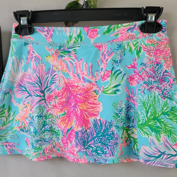 Lilly Pulitzer Luxletic UPF 50+‎ Aila Mini Skort L 8-10 - Picture 3 of 11